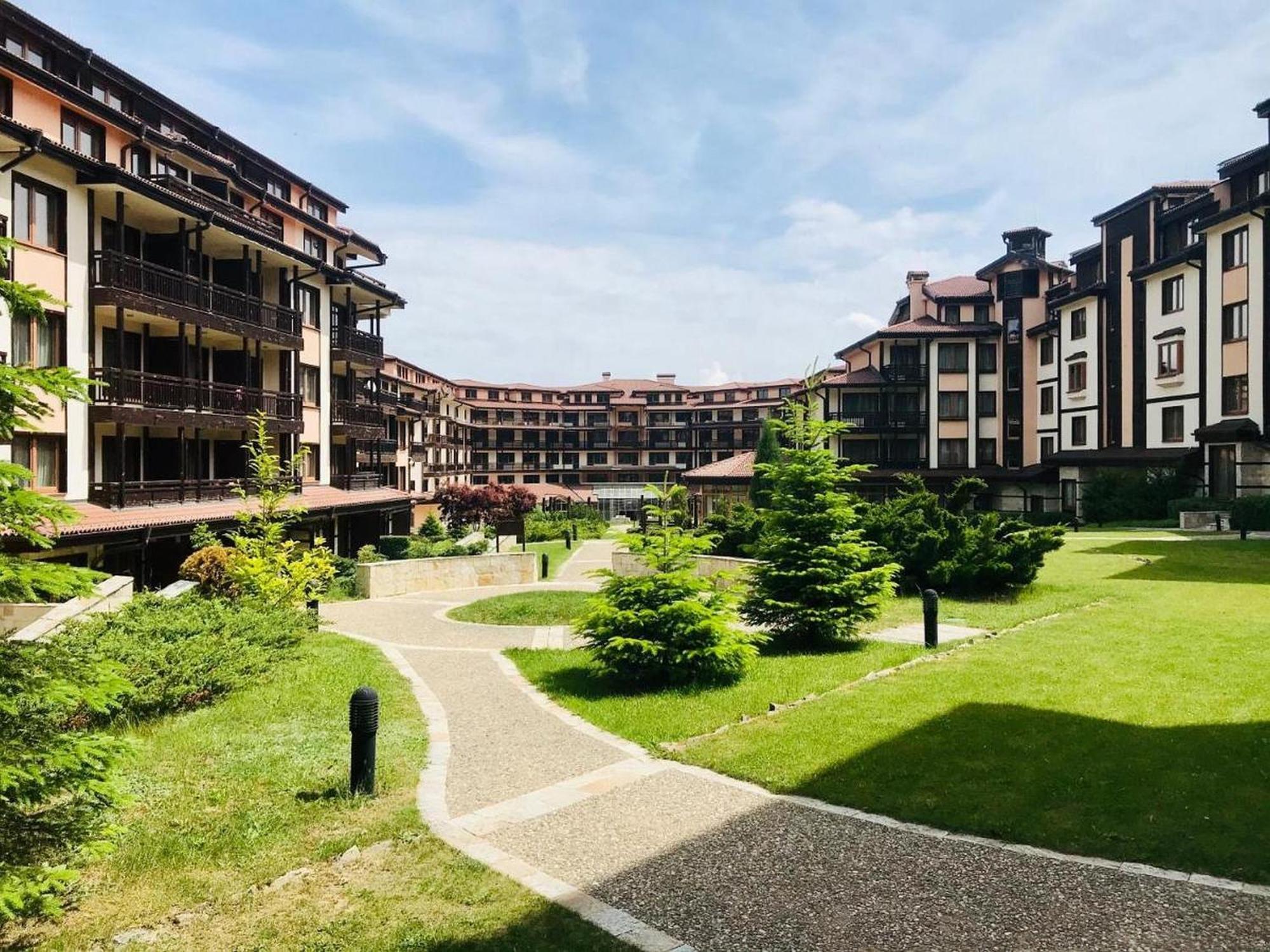 Next To The Ski Lift Downtown Bansko Exterior photo